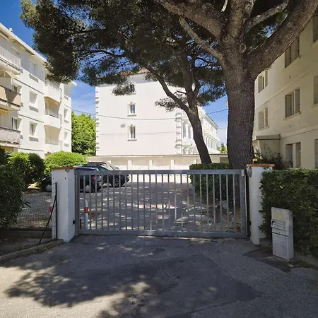 Apartment 2 Chambres, Climatisation, A Deux Pas De La