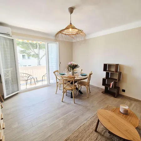 2 Chambres, Climatisation, A Deux Pas De La * La Seyne-sur-Mer